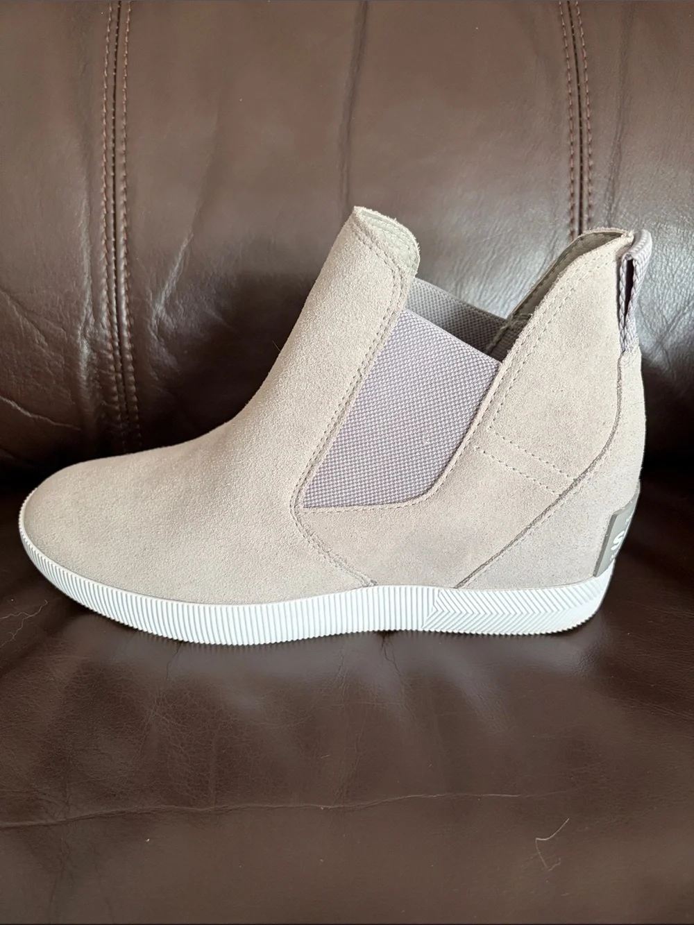 Sorel Women's Out N About slip on wedge size 8.5 chrome gray suede waterproof